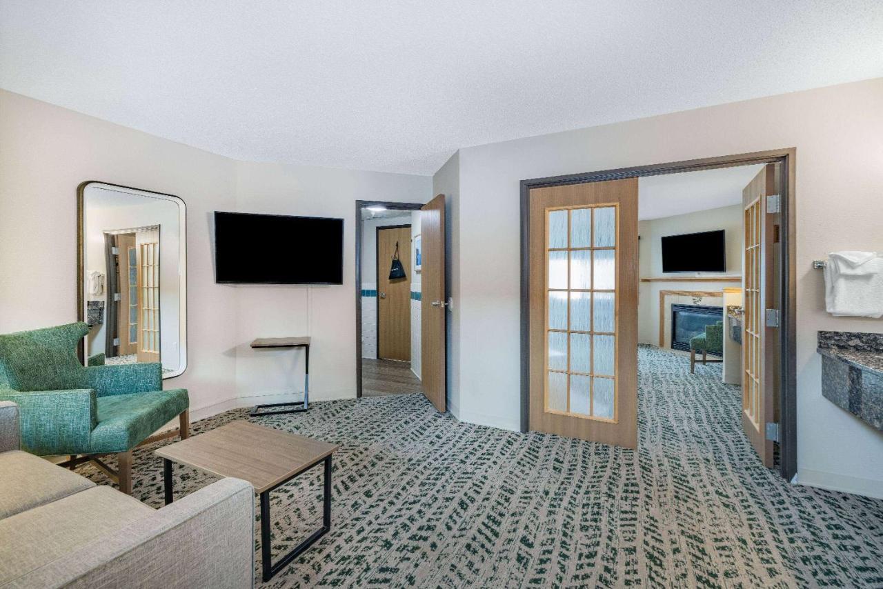 Americinn By Wyndham Duluth South Proctor Black Woods Event Ctr Exterior photo